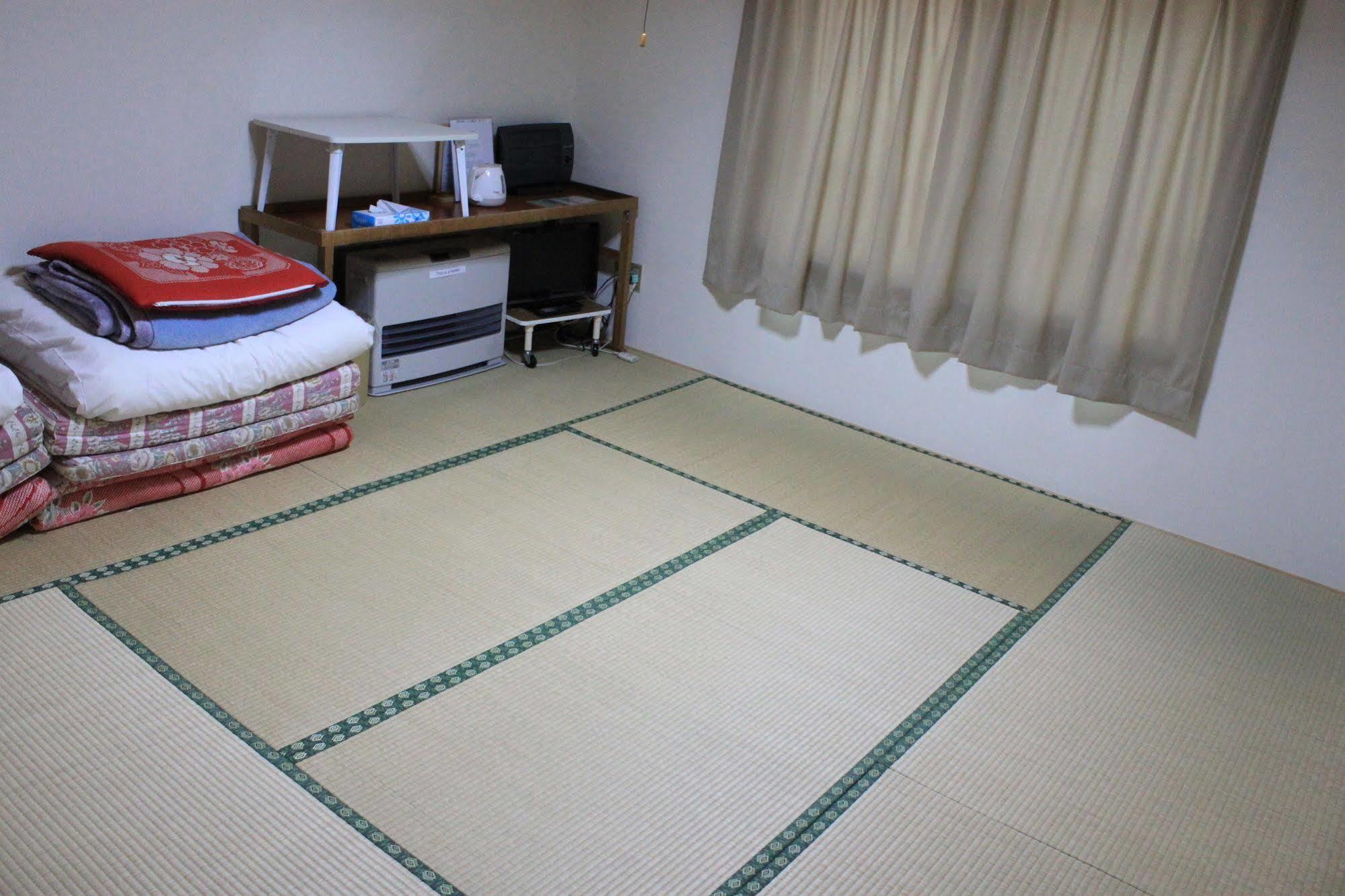 Minshuku Akiba Hotel NakaNakafurano Eksteriør billede